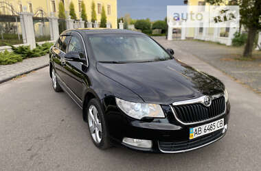 Лифтбек Skoda Superb 2009 в Виннице