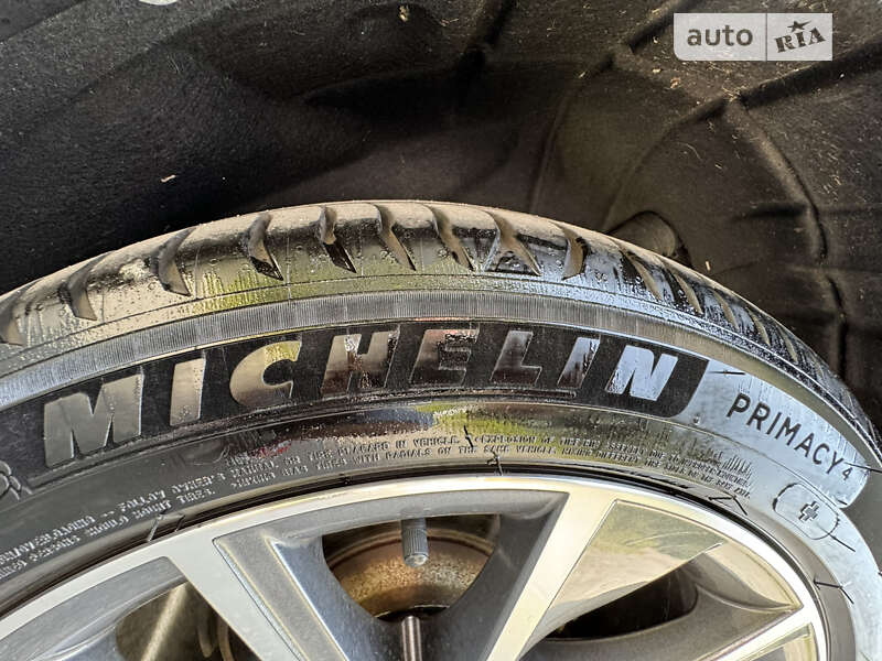 Универсал Skoda Superb 2019 в Киеве