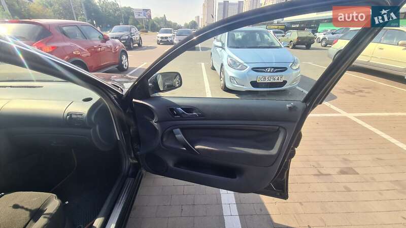 Ліфтбек Skoda Superb 2004 в Броварах