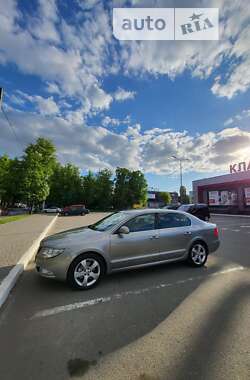 Лифтбек Skoda Superb 2011 в Харькове