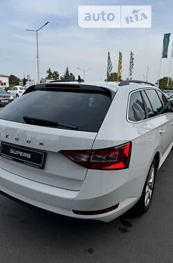 Универсал Skoda Superb 2021 в 