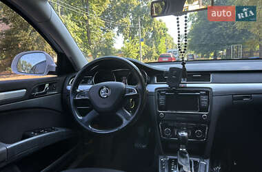 Лифтбек Skoda Superb 2013 в Умани