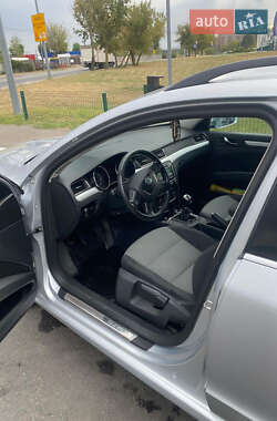 Универсал Skoda Superb 2012 в 