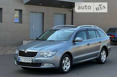 Универсал Skoda Superb 2010 в Кривом Роге