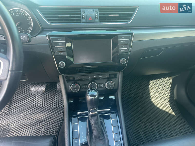 Ліфтбек Skoda Superb 2015 в Дніпрі
