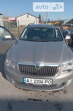 Универсал Skoda Superb 2010 в Калиновке