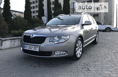 Універсал Skoda Superb 2010 в Тернополі