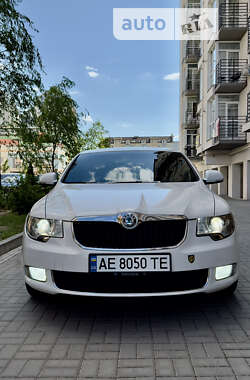 Лифтбек Skoda Superb 2013 в Днепре