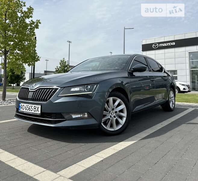 Ліфтбек Skoda Superb 2016 в Мукачевому