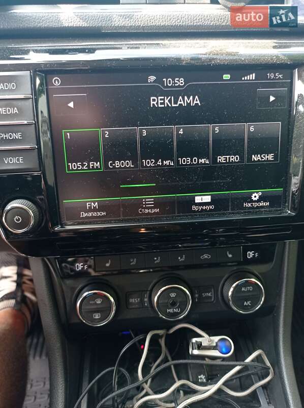 Универсал Skoda Superb 2016 в Ужгороде