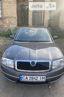 Лифтбек Skoda Superb 2003 в Черкассах