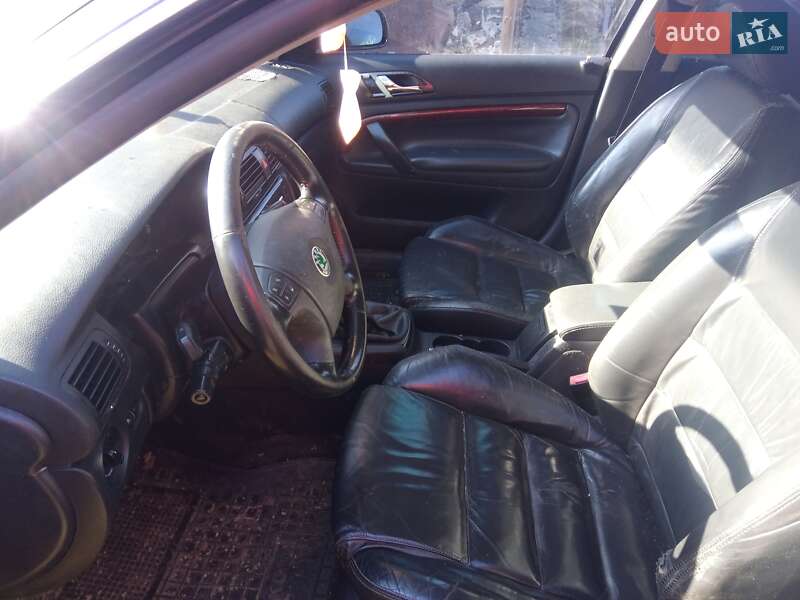 Skoda Superb 2002 Skoda Superb 2002