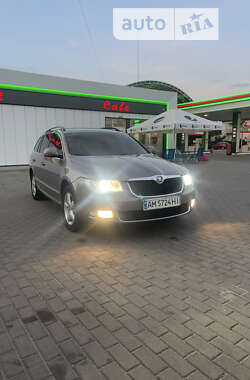 Ліфтбек Skoda Superb 2010 в Житомирі