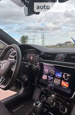 Универсал Skoda Superb 2018 в 