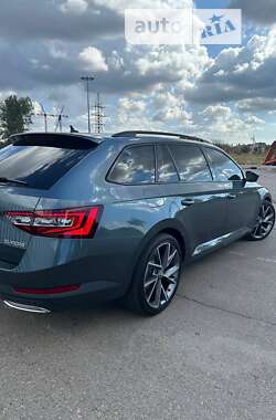 Универсал Skoda Superb 2018 в 