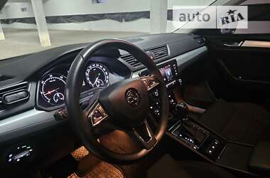 Лифтбек Skoda Superb 2018 в 