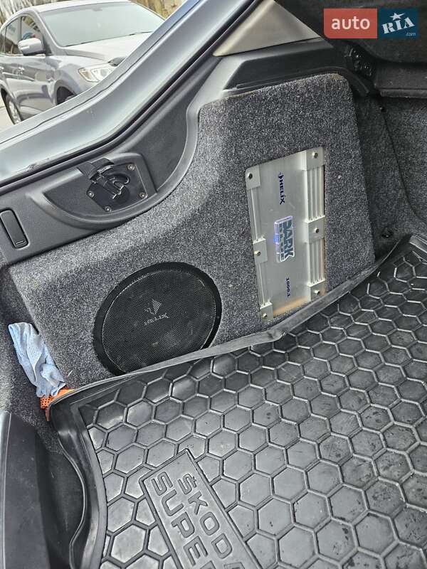 Лифтбек Skoda Superb 2012 в Виннице