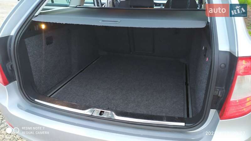 Універсал Skoda Superb 2011 в Чернівцях