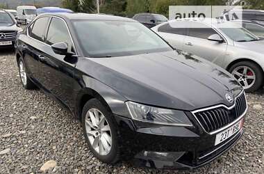 Лифтбек Skoda Superb 2016 в Хусте