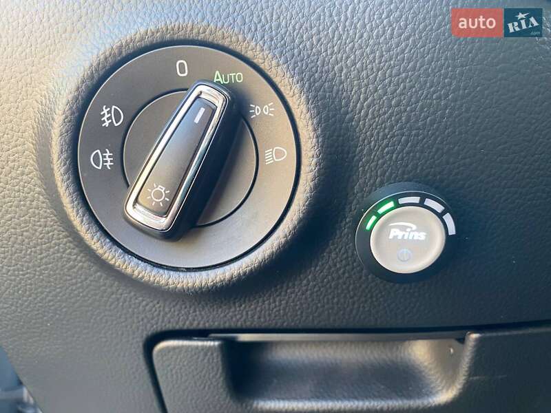 Универсал Skoda Superb 2015 в Луцке