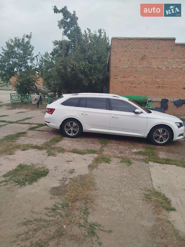 Универсал Skoda Superb 2015 в Сумах