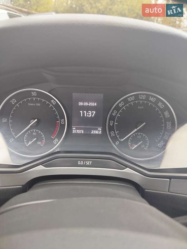 Универсал Skoda Superb 2015 в Сумах