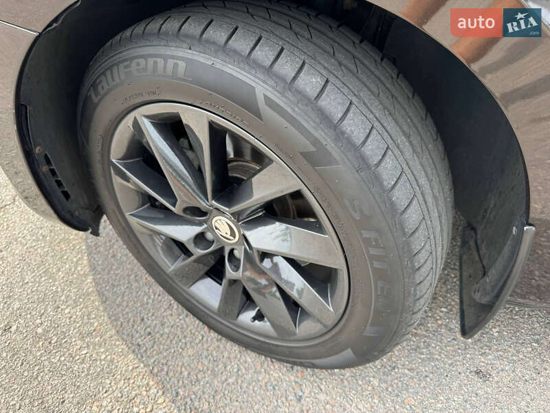 Лифтбек Skoda Superb 2017 в Киеве фото 2 Лифтбек Skoda Superb 2017 в Киеве