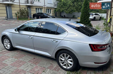 Ліфтбек Skoda Superb 2018 в Києві