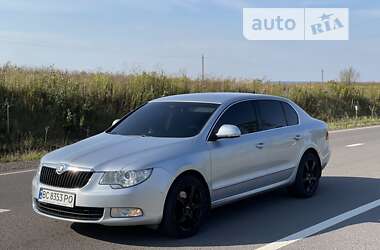 Ліфтбек Skoda Superb 2012 в Жовкві