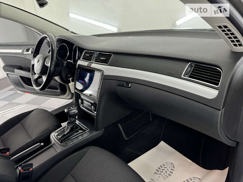 Универсал Skoda Superb 2010 в Трускавце фото 30 Универсал Skoda Superb 2010 в Трускавце