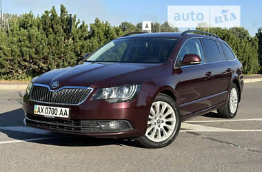 Универсал Skoda Superb 2014 в Киеве