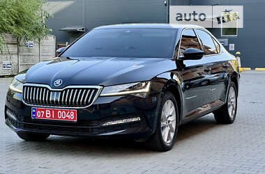 Лифтбек Skoda Superb 2020 в Ужгороде