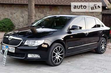 Лифтбек Skoda Superb 2010 в Бучаче