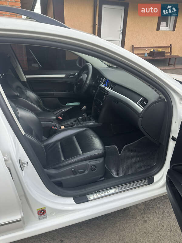 Универсал Skoda Superb 2010 в Виннице