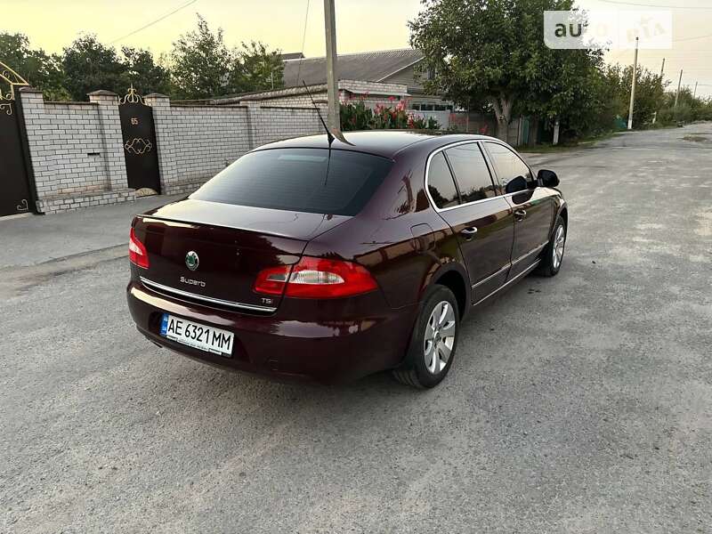 Лифтбек Skoda Superb 2008 в 