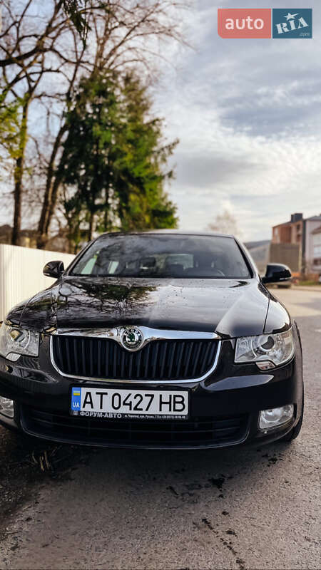 Лифтбек Skoda Superb 2012 в Ивано-Франковске