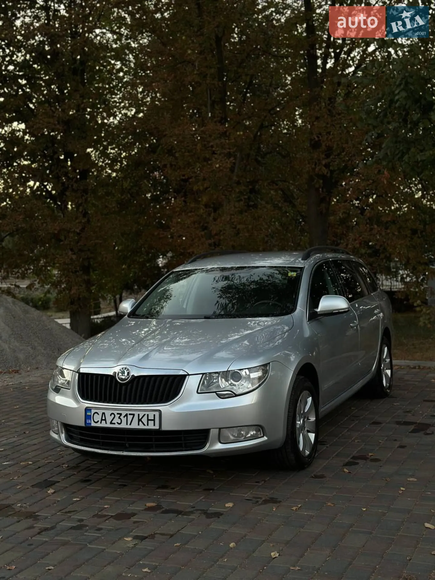 2012 Skoda Superb - мініатюра 2