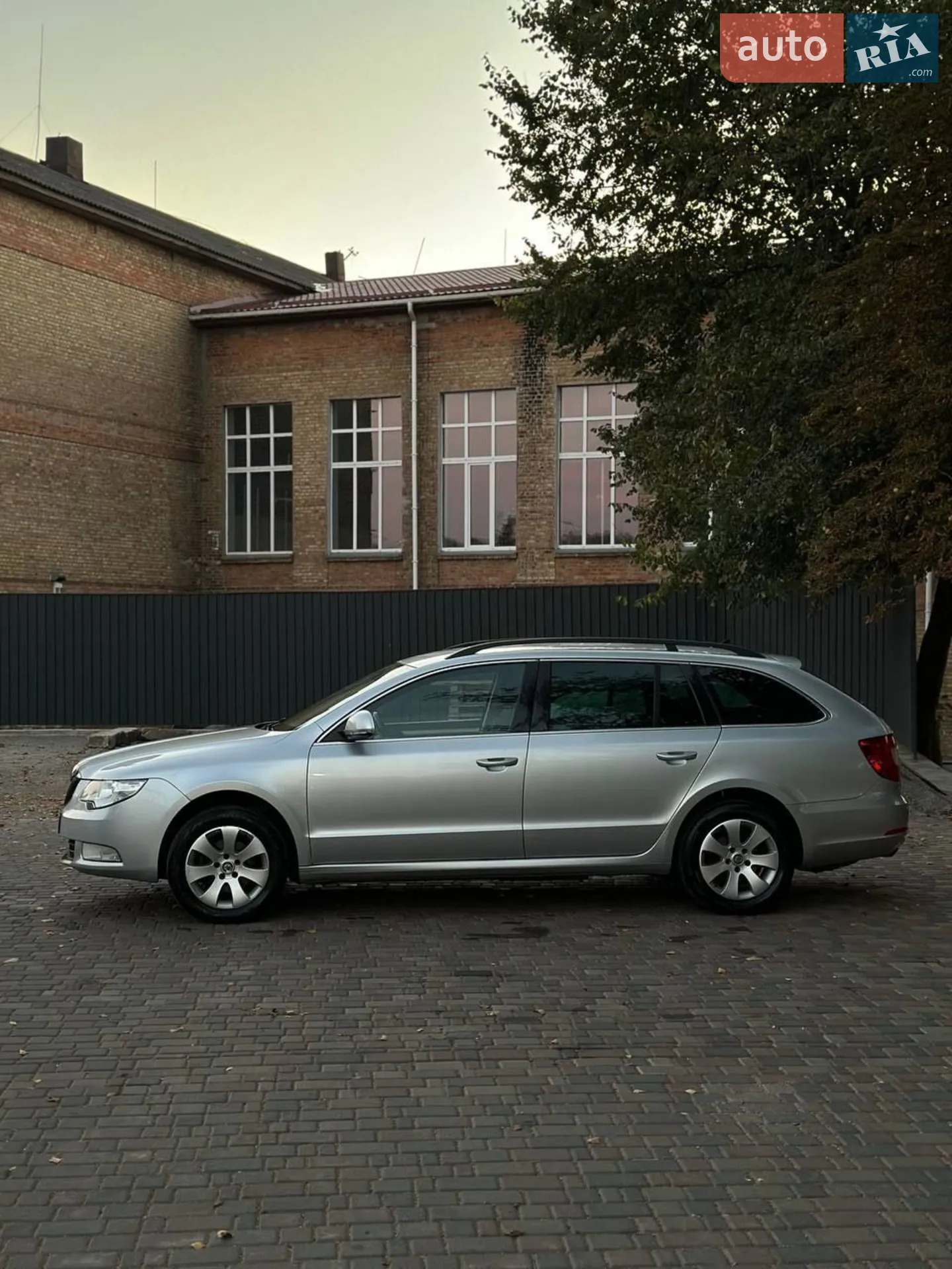 2012 Skoda Superb - мініатюра 5