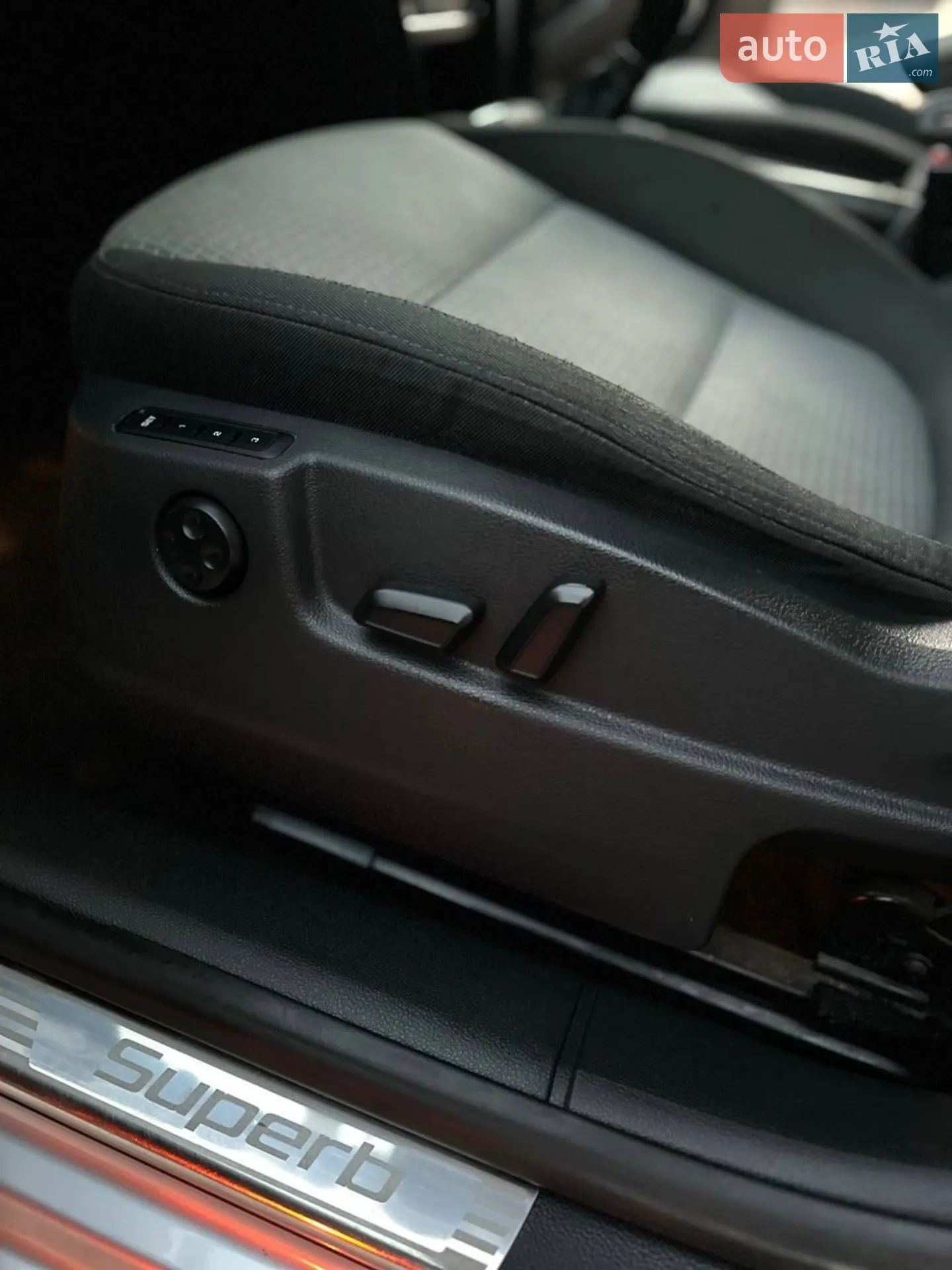 2012 Skoda Superb - мініатюра 16