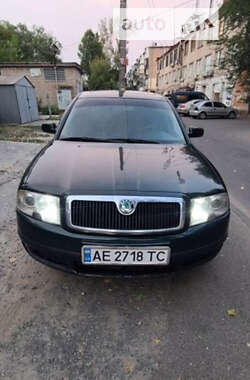 Лифтбек Skoda Superb 2002 в Днепре