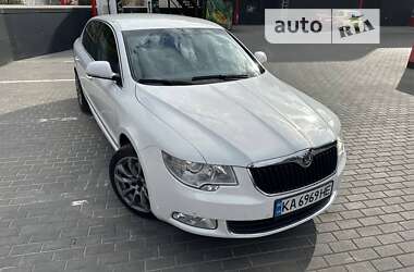 Ліфтбек Skoda Superb 2010 в Києві