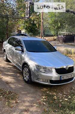 Лифтбек Skoda Superb 2009 в Днепре