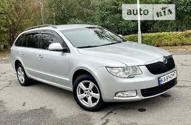 Универсал Skoda Superb 2010 в Киеве