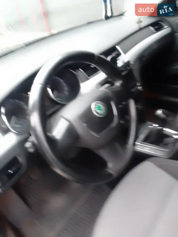 Skoda Superb 2011 VIN TMBAJ73T3C9036183 фото оголошення 6 з 50