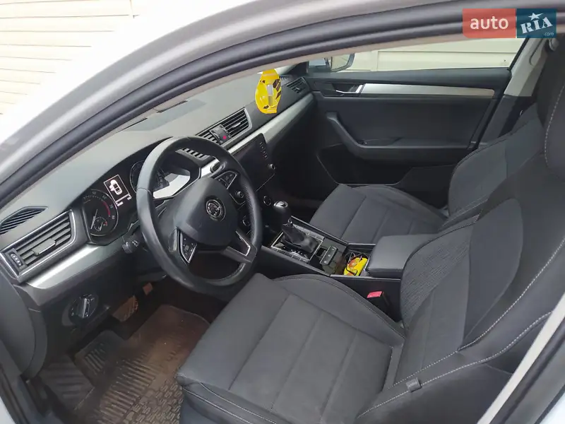 Skoda Superb 2017 VIN TMBAL4NP8JB300108 фото оголошення 5 з 53