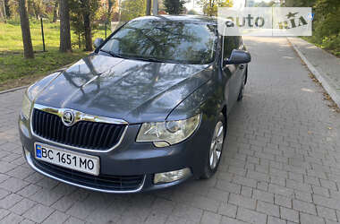 Лифтбек Skoda Superb 2008 в Городке