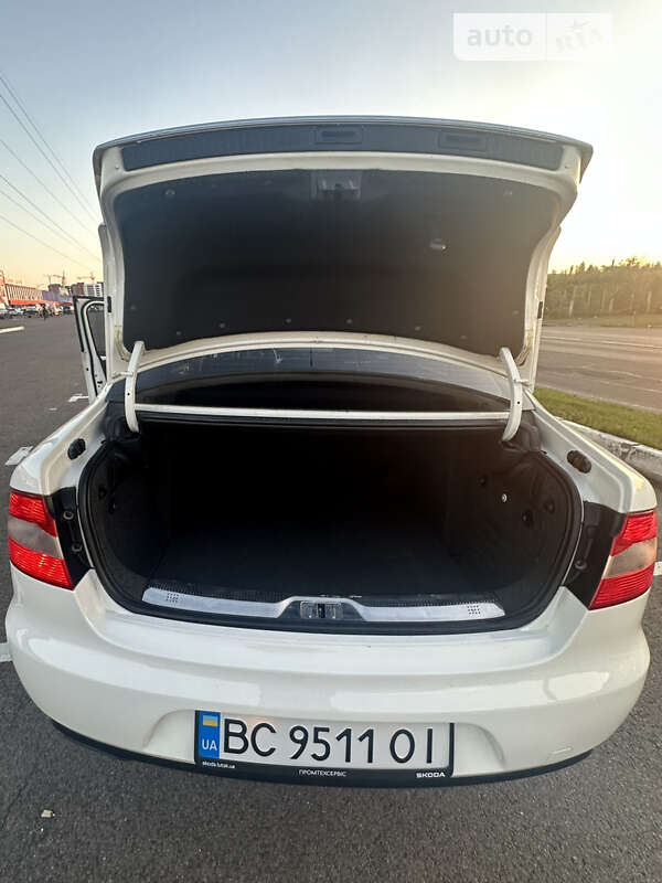 Лифтбек Skoda Superb 2009 в Луцке фото 7 Лифтбек Skoda Superb 2009 в Луцке