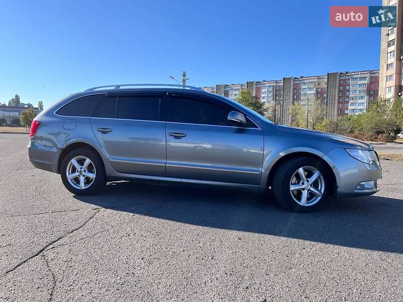 Універсал Skoda Superb 2010 в Черкасах