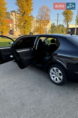 Лифтбек Skoda Superb 2011 в Червонограде