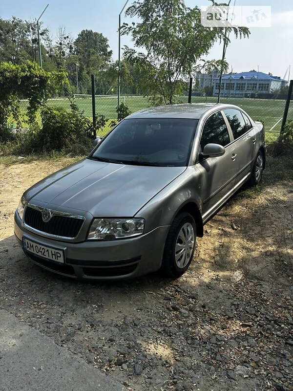 Лифтбек Skoda Superb 2007 в Киеве